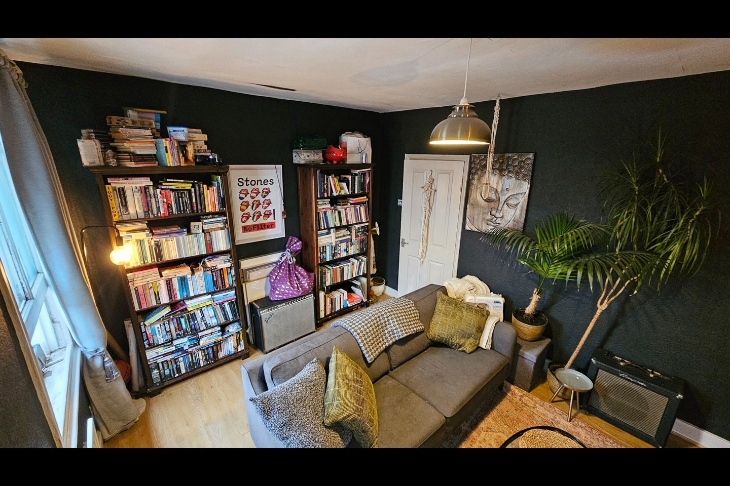 Flat Mabley Street in Greater London