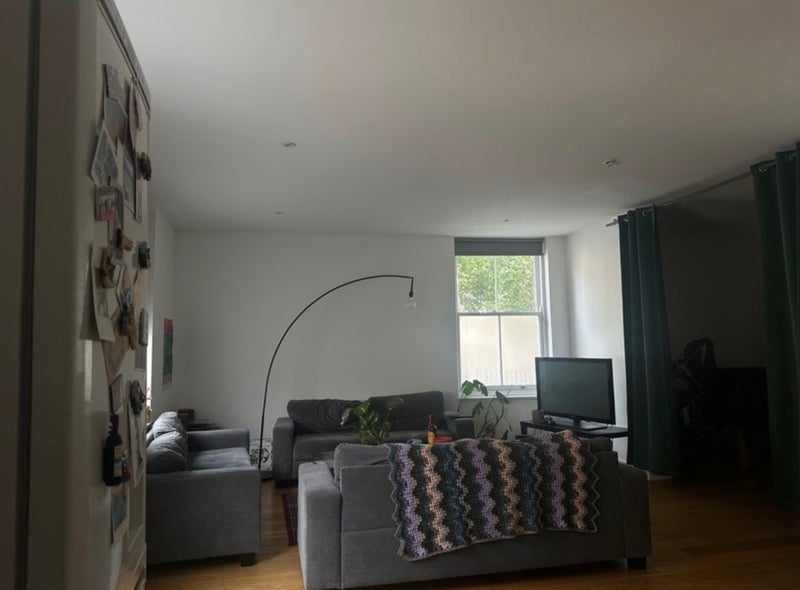 Room Cavell Street in Greater London