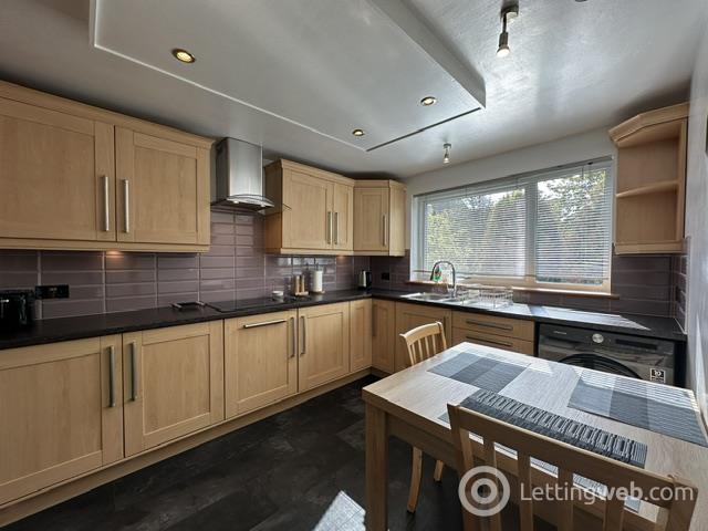 Flat Grampian Road in Aberdeen
