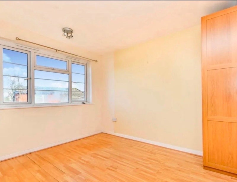 Room Beech Lawns in Greater London