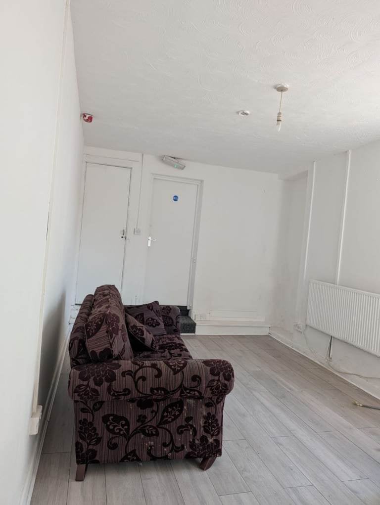 House Machen Place in Cardiff