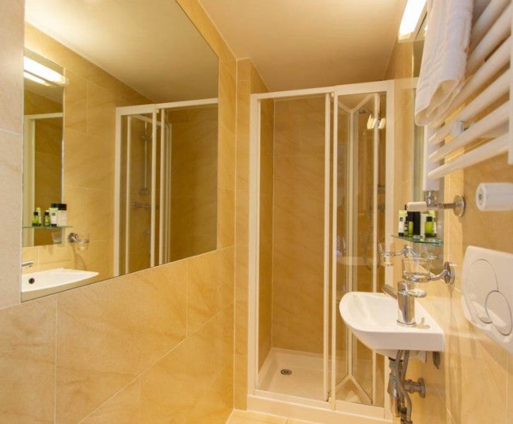 Flat Cartwright Gardens in Greater London