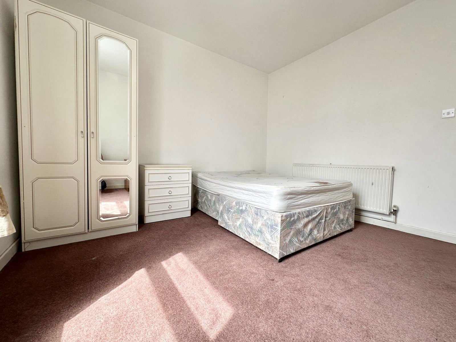 Flat Woodholm Road in Sheffield