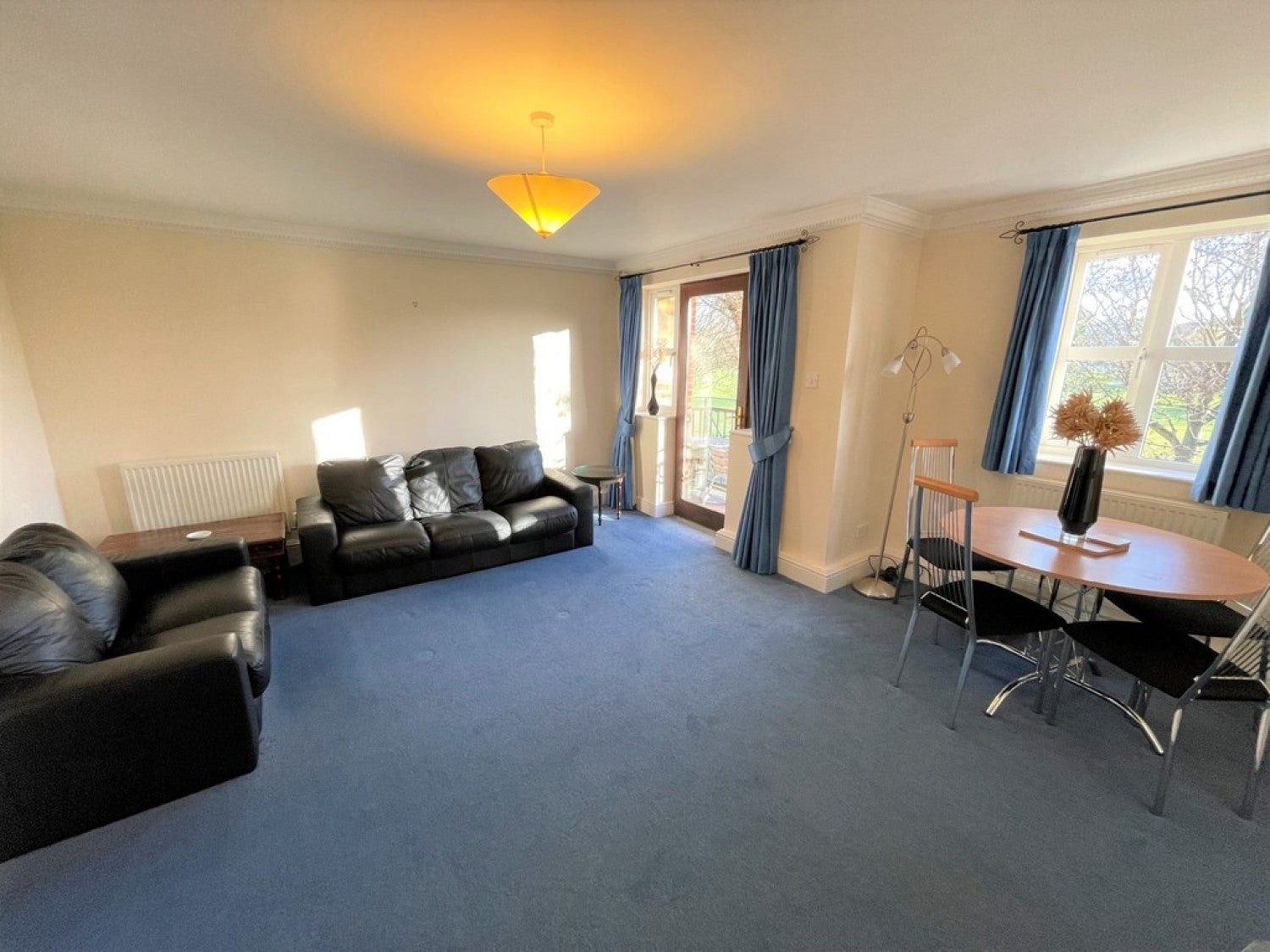 Flat Elliotts Way in Reading