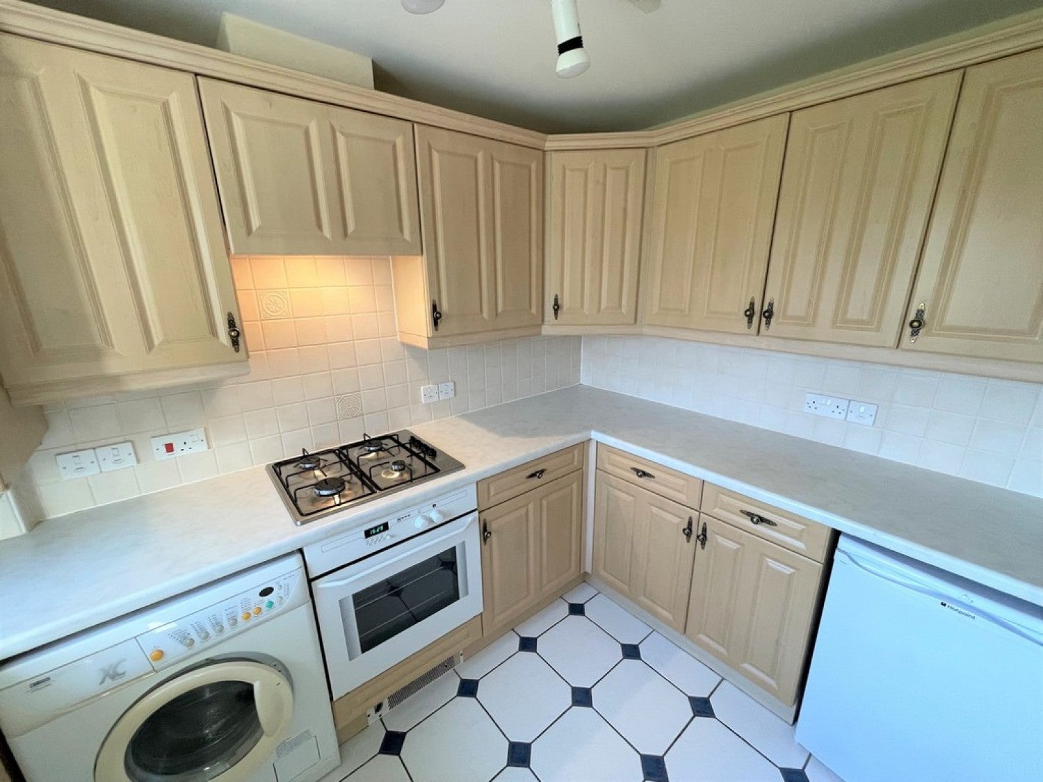 Flat Elliotts Way in Reading