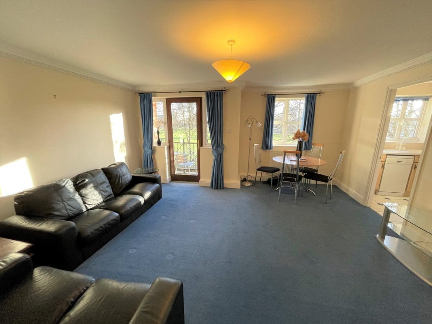 Flat Elliotts Way in Reading