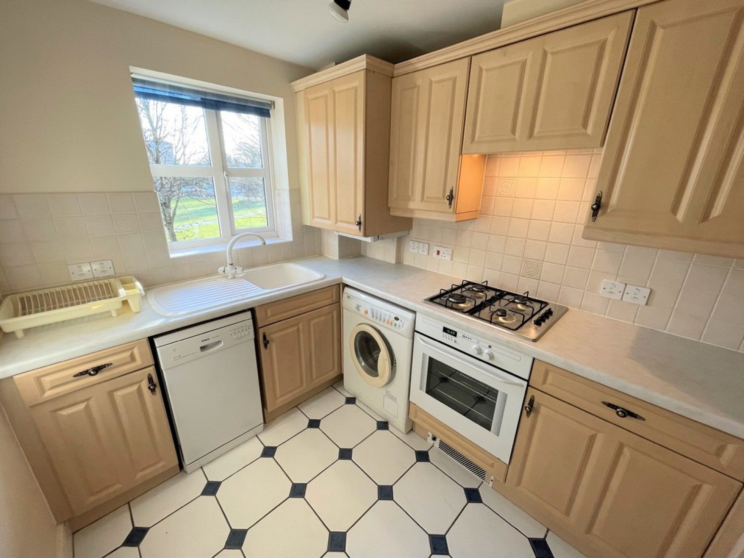 Flat Elliotts Way in Reading