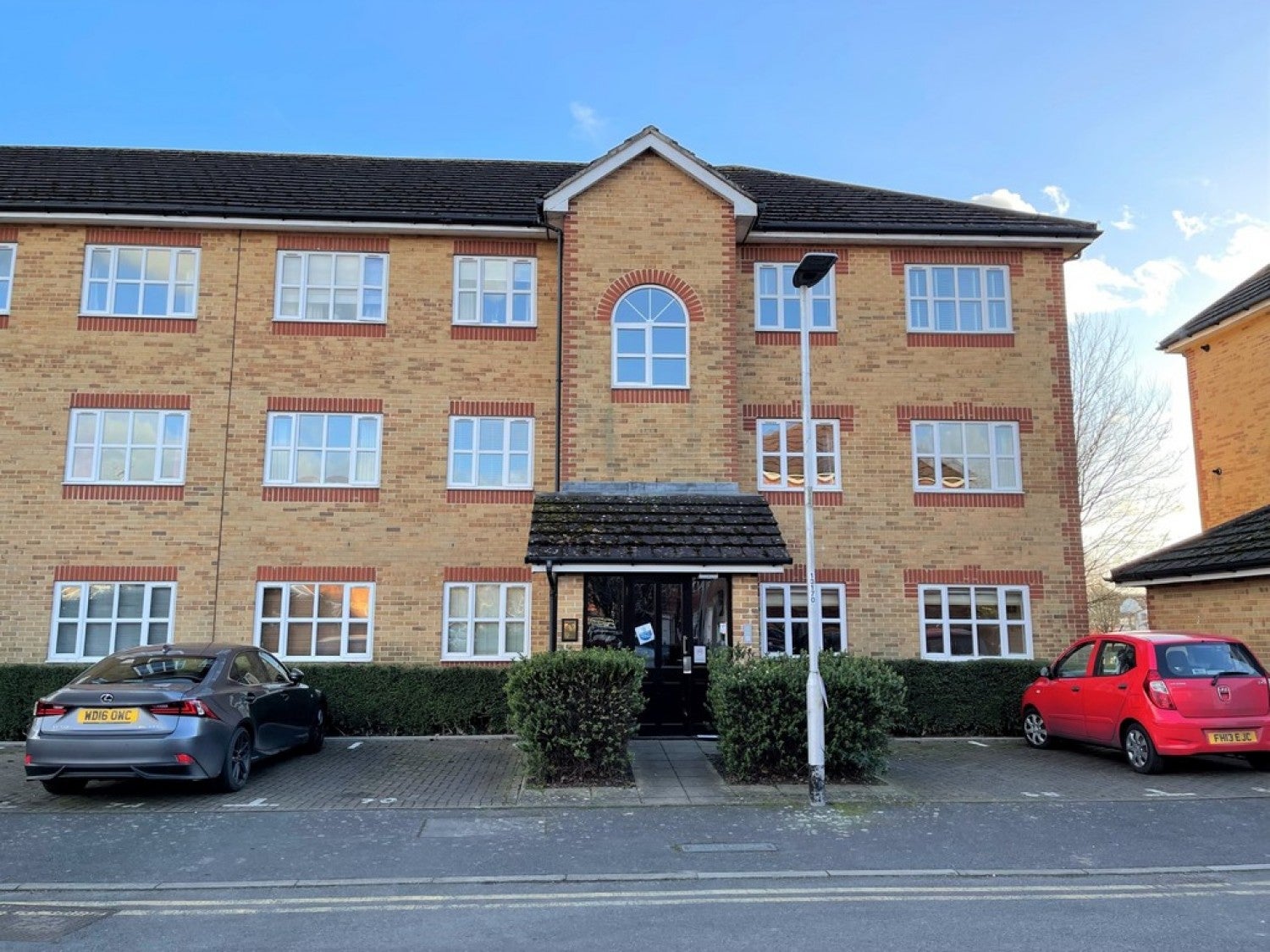 Flat Elliotts Way in Reading