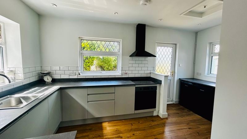 House Borough Close in Cowbridge