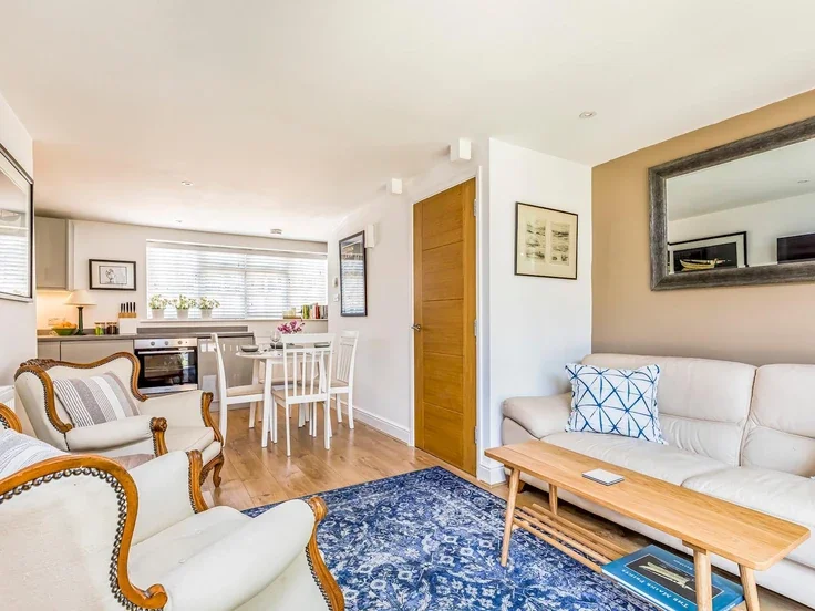 House Five Acres in Chichester