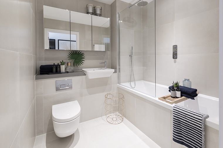 Flat Trenchold Street in Greater London