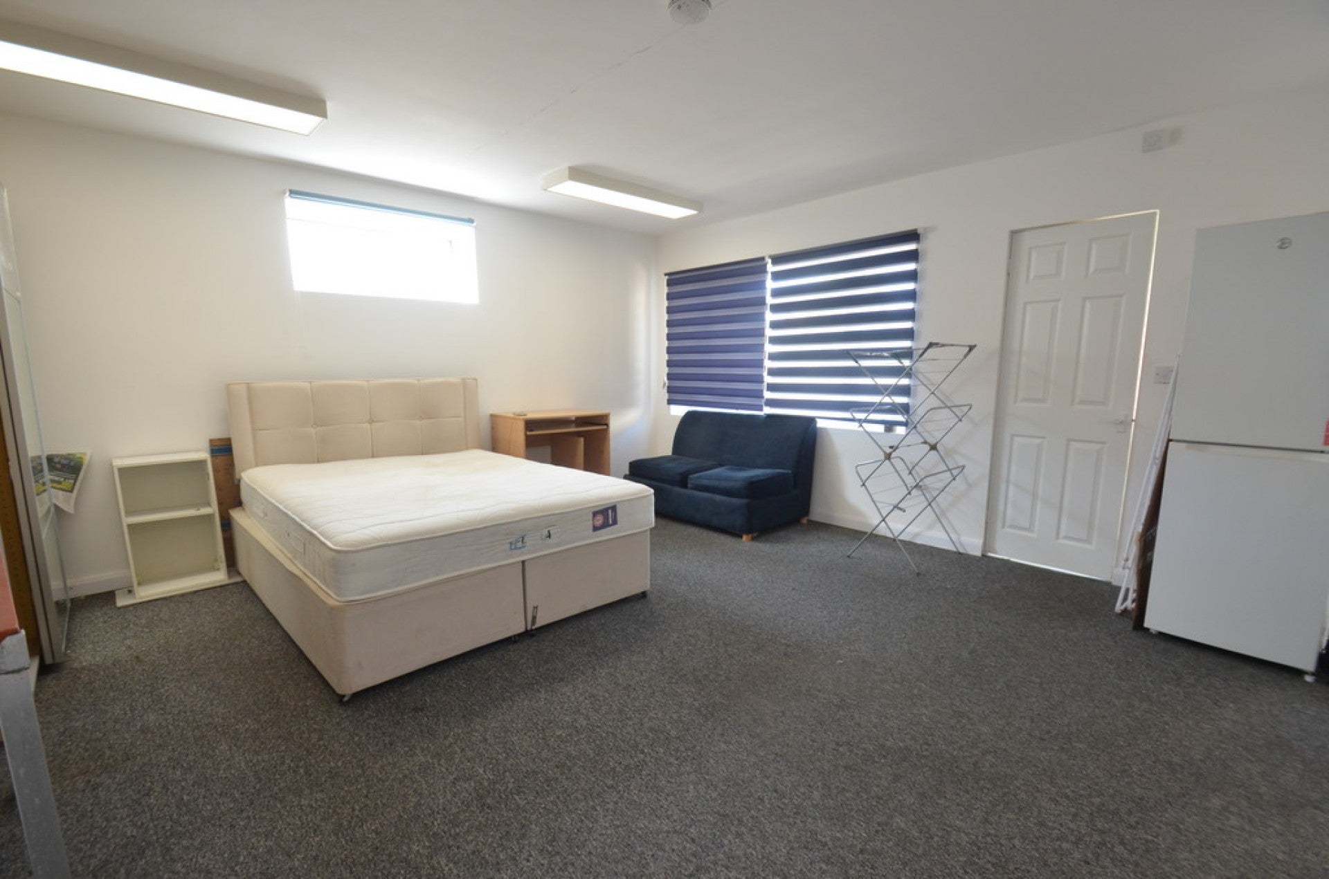 Flat Laleham Road in Charlton