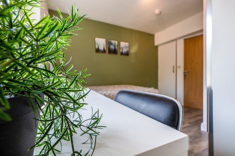 Room Brailsford Road in Manchester