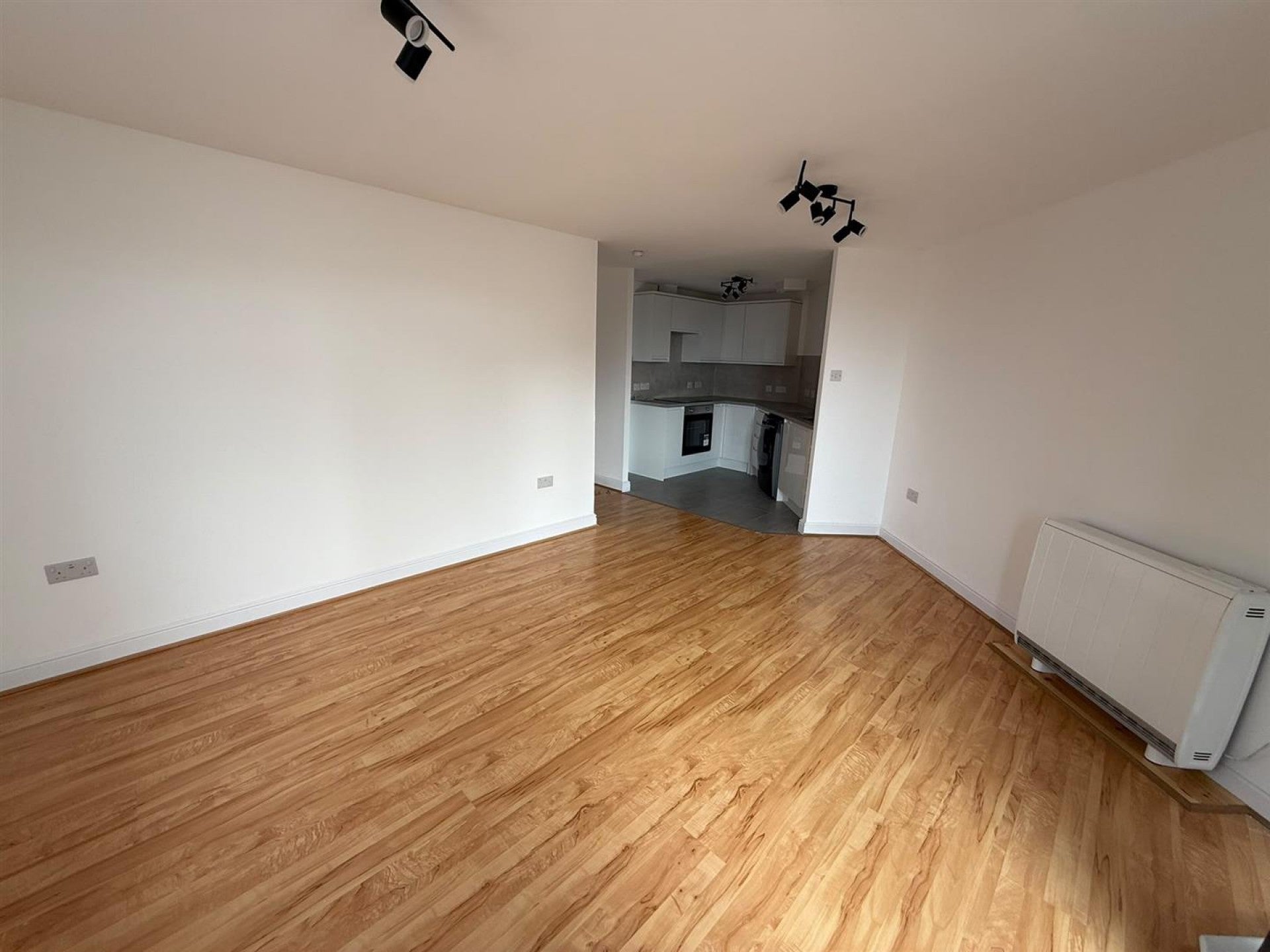 Flat Orton Grove in Greater London