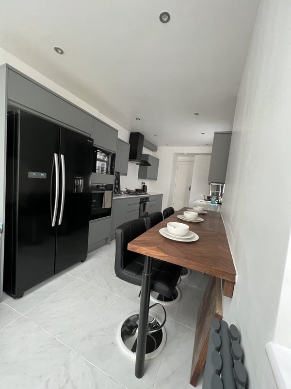 Room Freemantle Road in Bristol