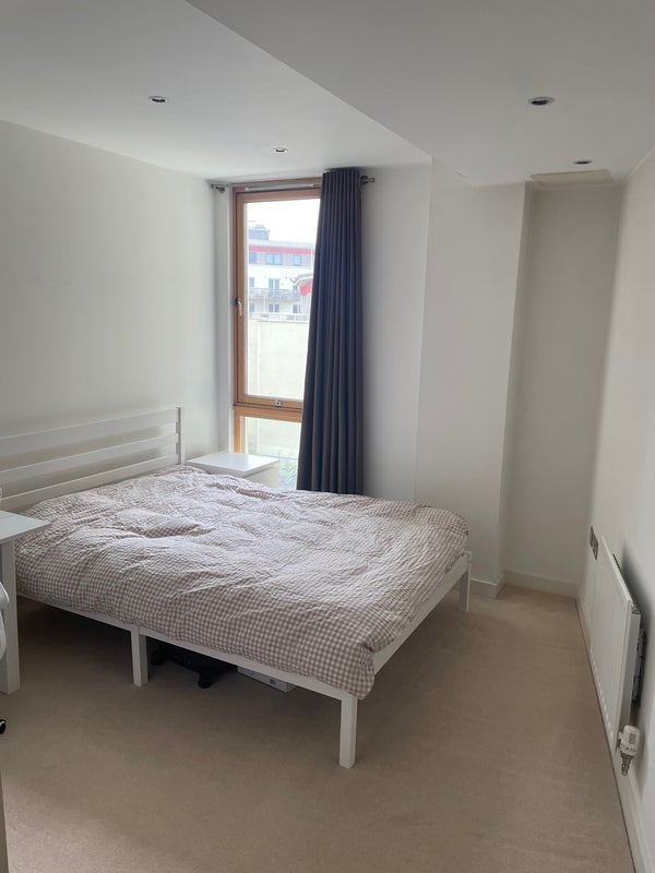 Room Canons Way in Bristol