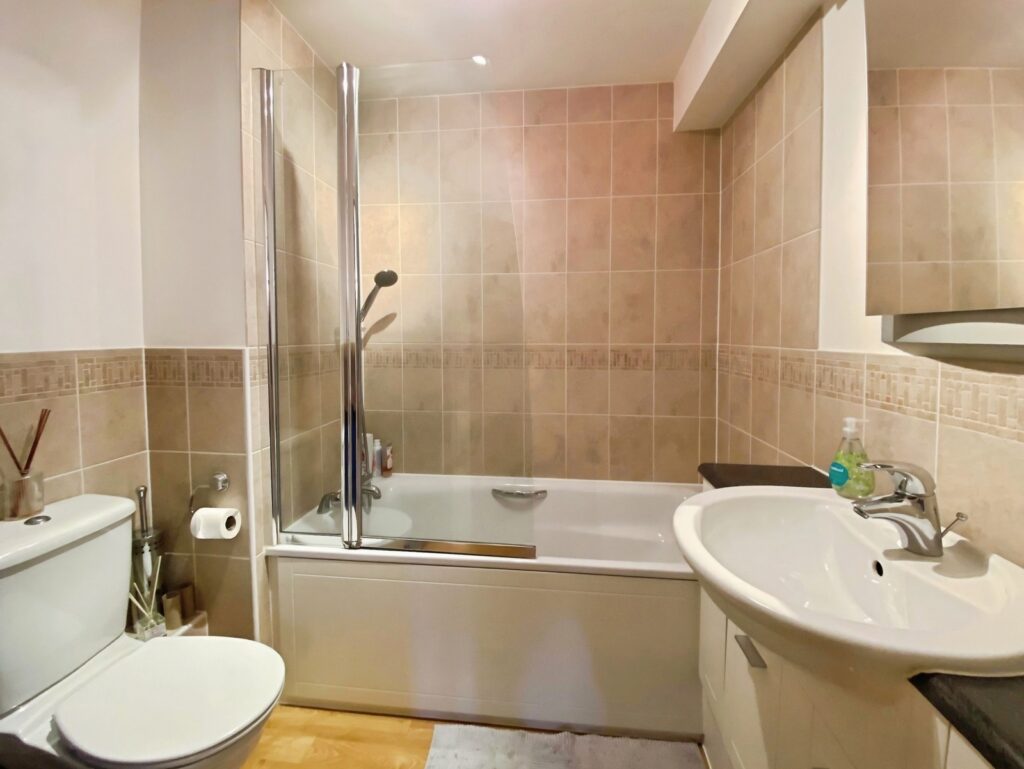 Flat Chapel Lane in Surrey Heath
