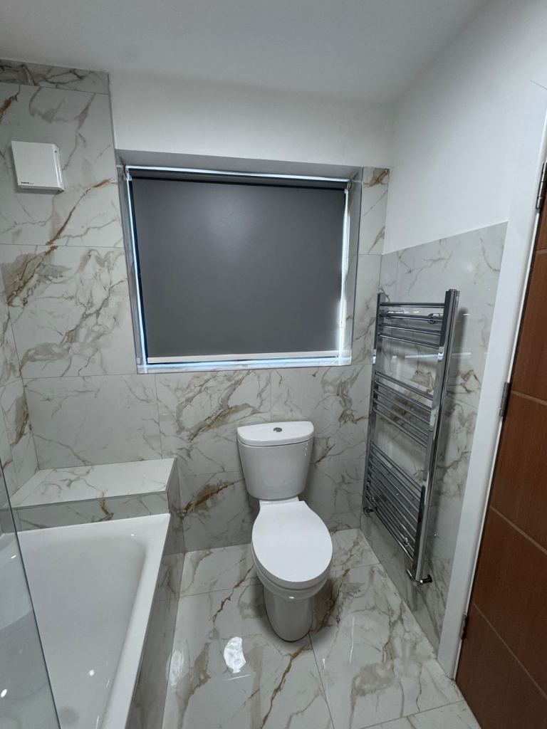 Room Marsh Lane in Greater London