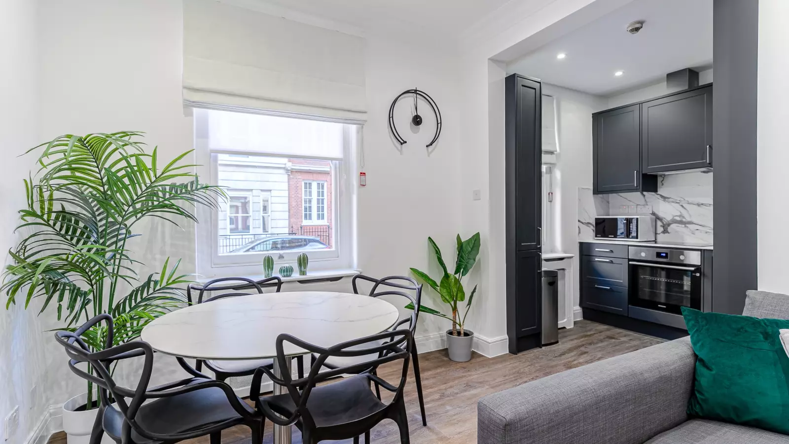 Flat Bourlet Close in City of Westminster