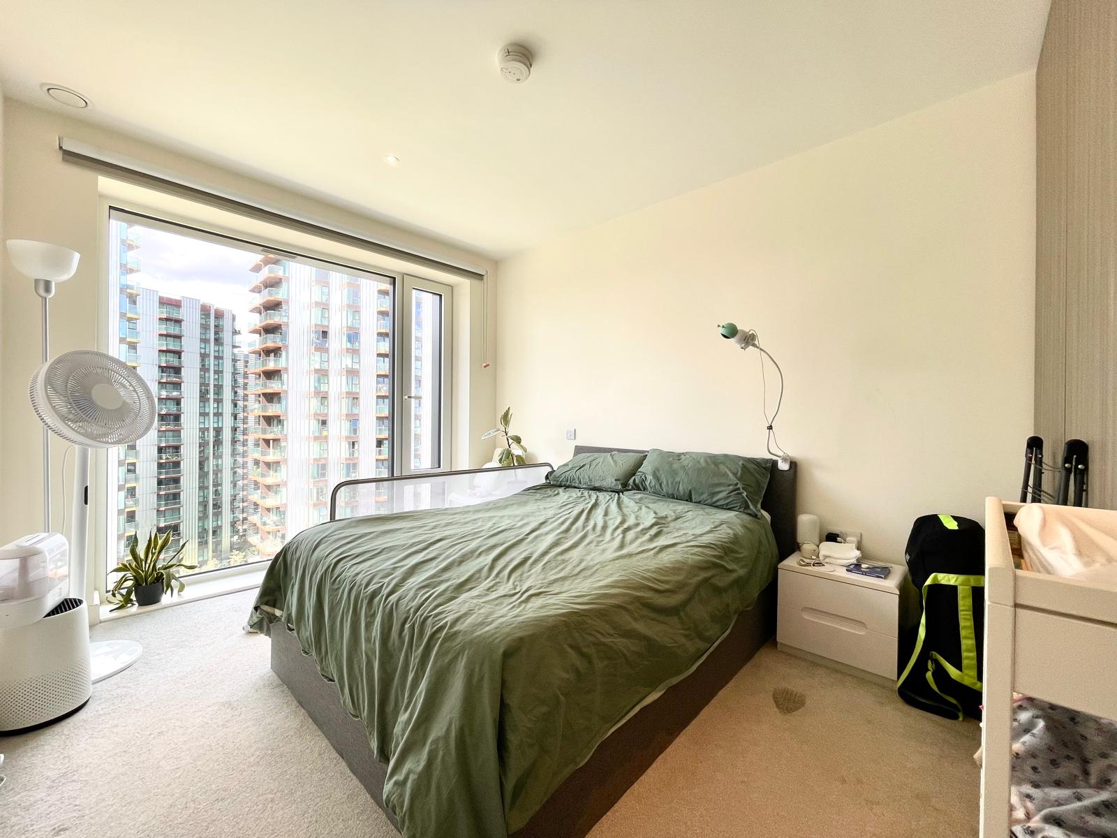 Flat Duke of Wellington Avenue in Greater London
