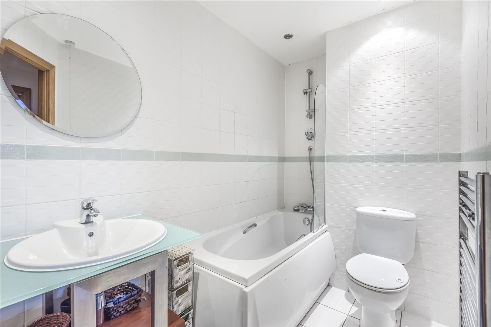 Flat Skerne Road in Greater London