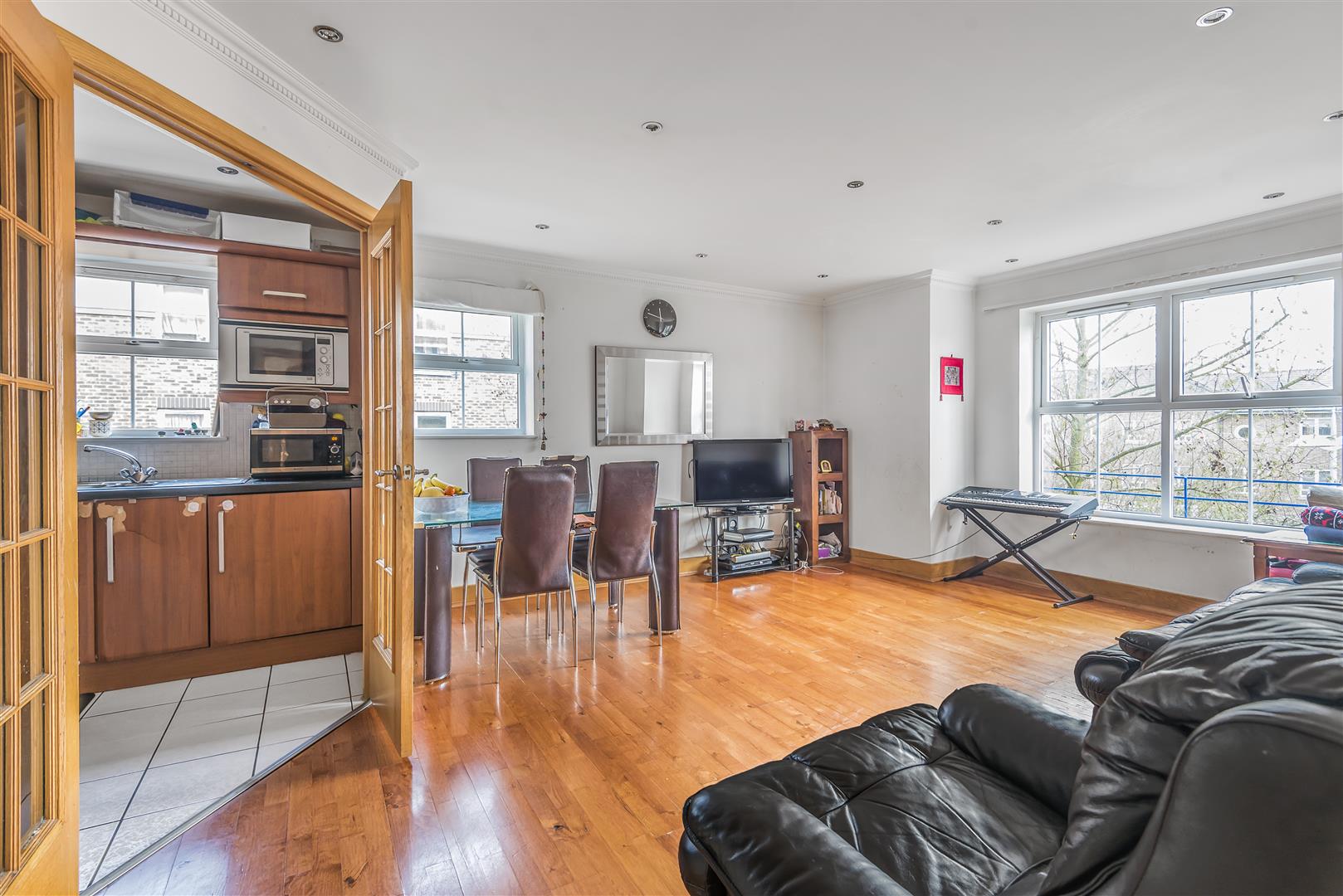 Flat Skerne Road in Greater London
