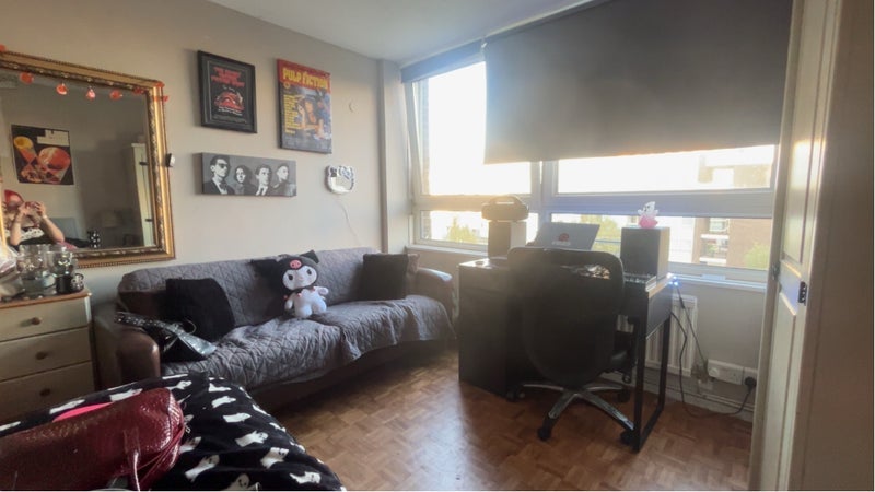Room Balmes Road in Greater London