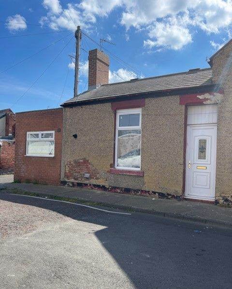 Flat Fuller Road in Sunderland