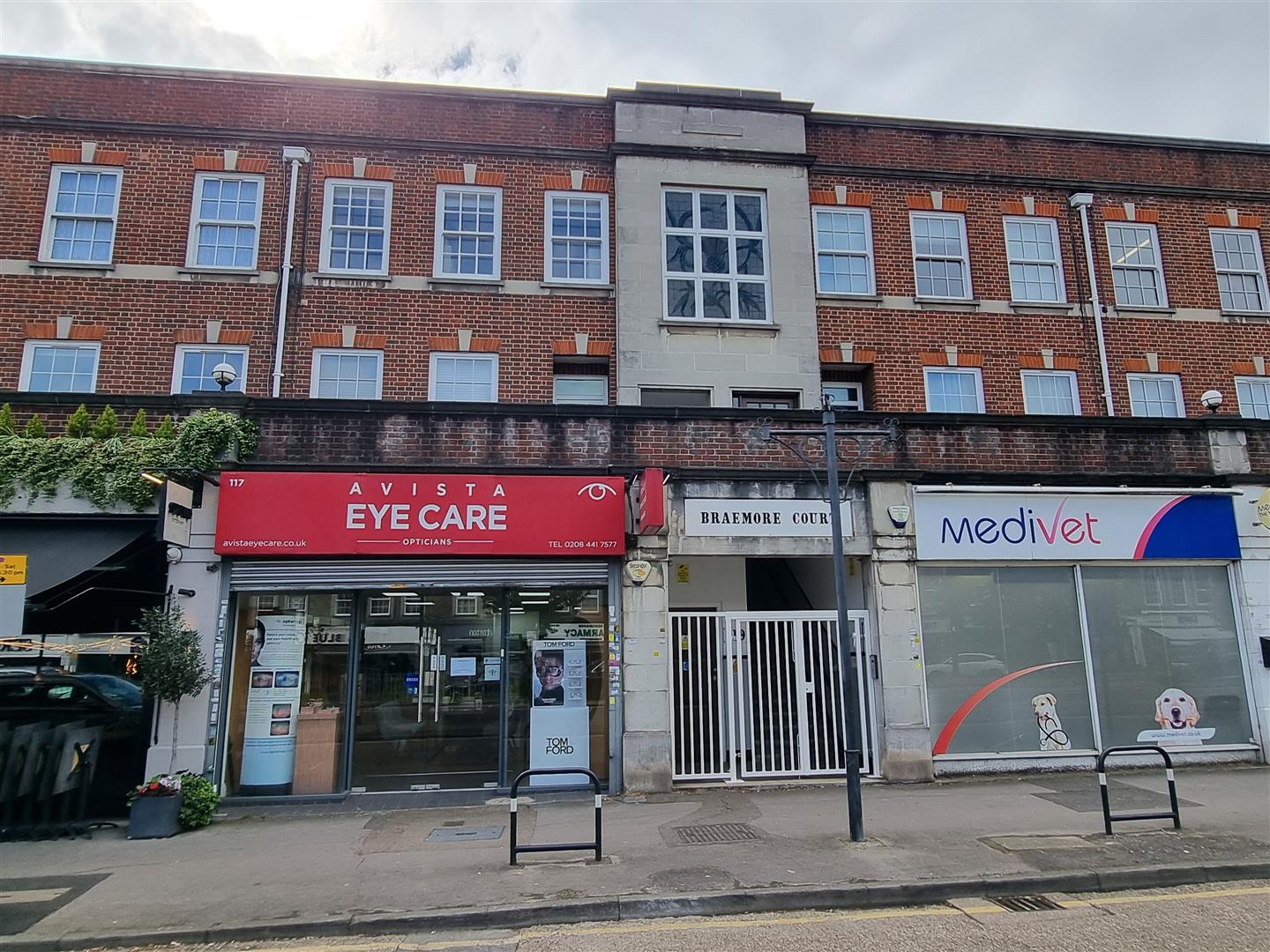 Flat Cockfosters Road in Greater London