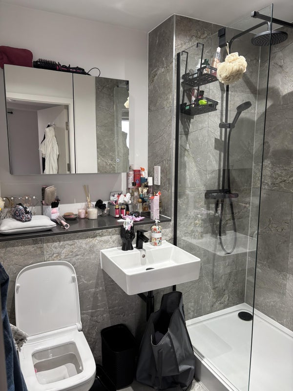 Room Dutton Street in Manchester