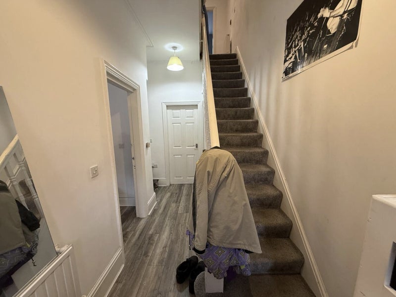 Room Belgrave Avenue in Manchester