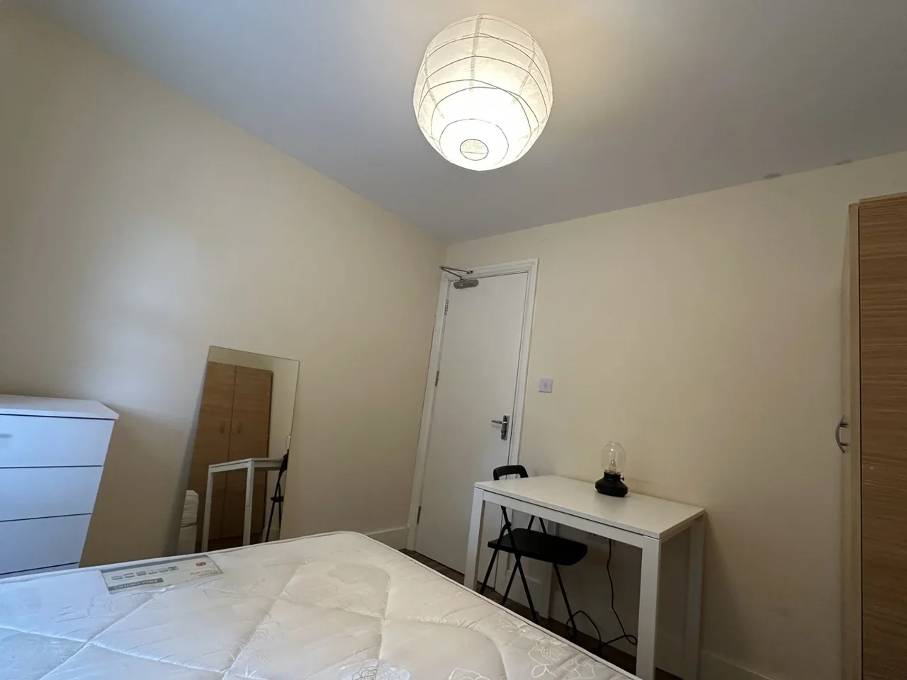 Room Etchingham Road in Greater London