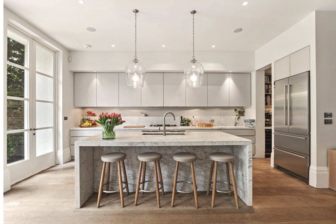 House Hurlingham Road in Greater London