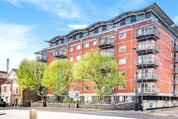 Flat Park Row in Bristol