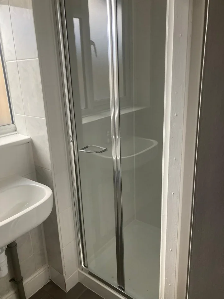 Flat High Street Harlesden in Greater London