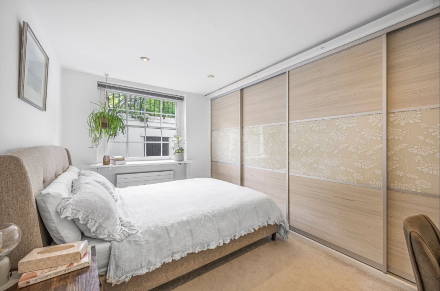 Flat Canonbury Square in Greater London