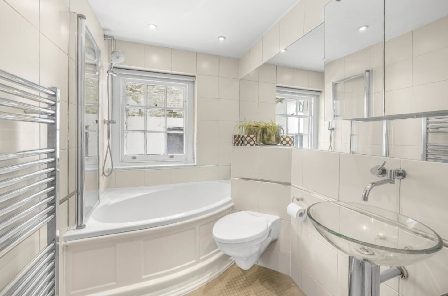 Flat Canonbury Square in Greater London