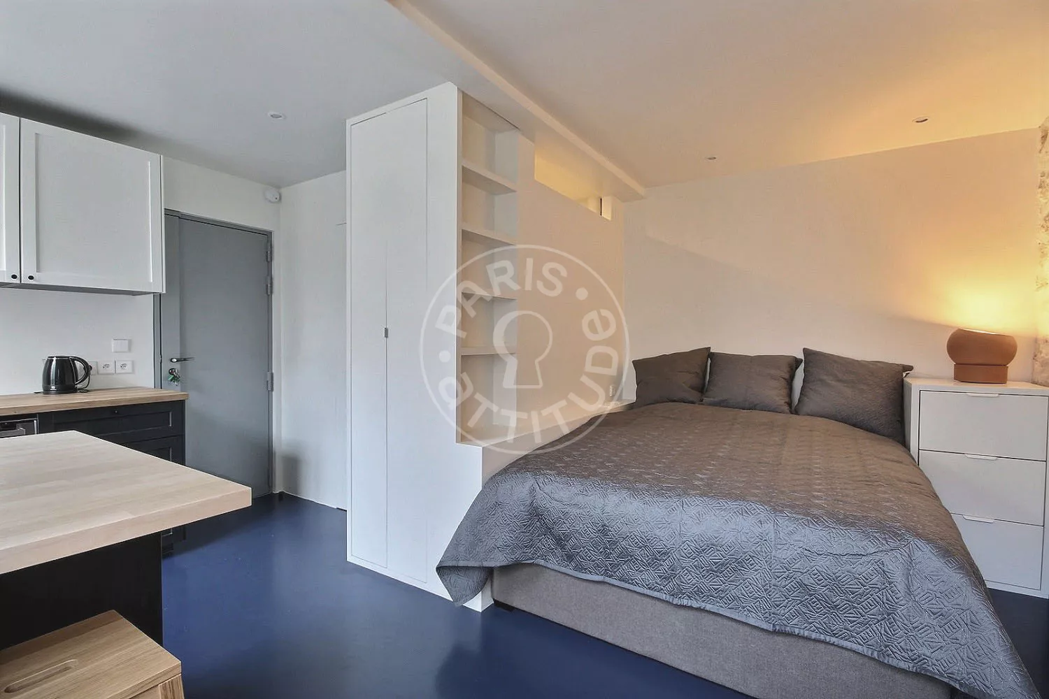 Flat Rue Durantin in Paris