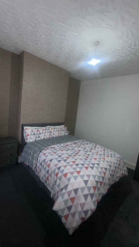 Room Pembroke Road in Birmingham