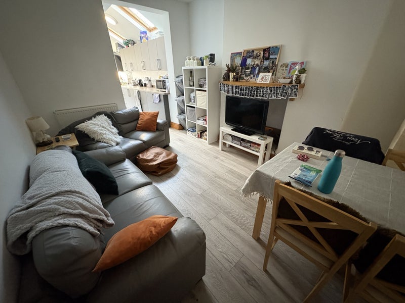 Room Lime Road in Bristol