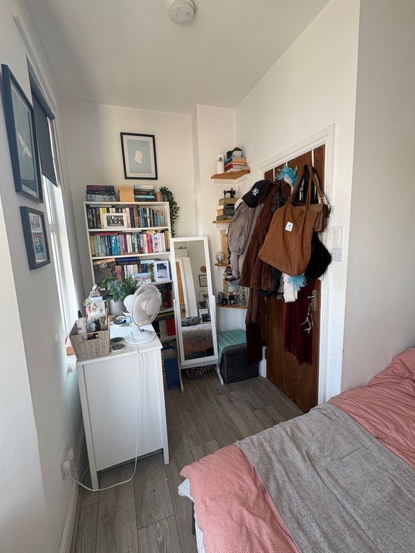 Room Lime Road in Bristol