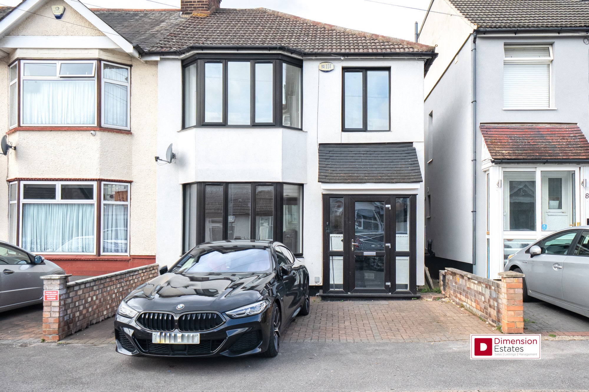 House Wadeville Avenue in Greater London