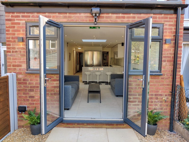 Room Falcon Grove in Greater London