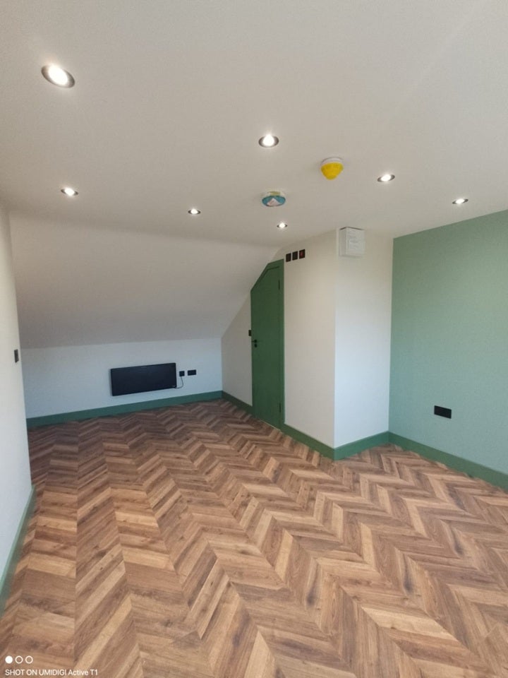 Room Kentmere Road in Greater London