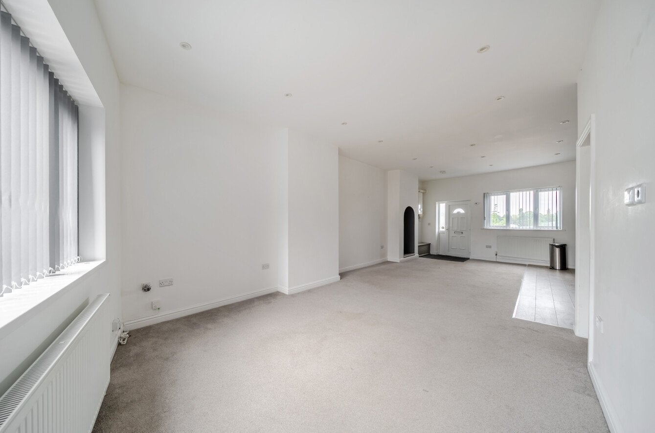 Flat Avon Court in Leeds