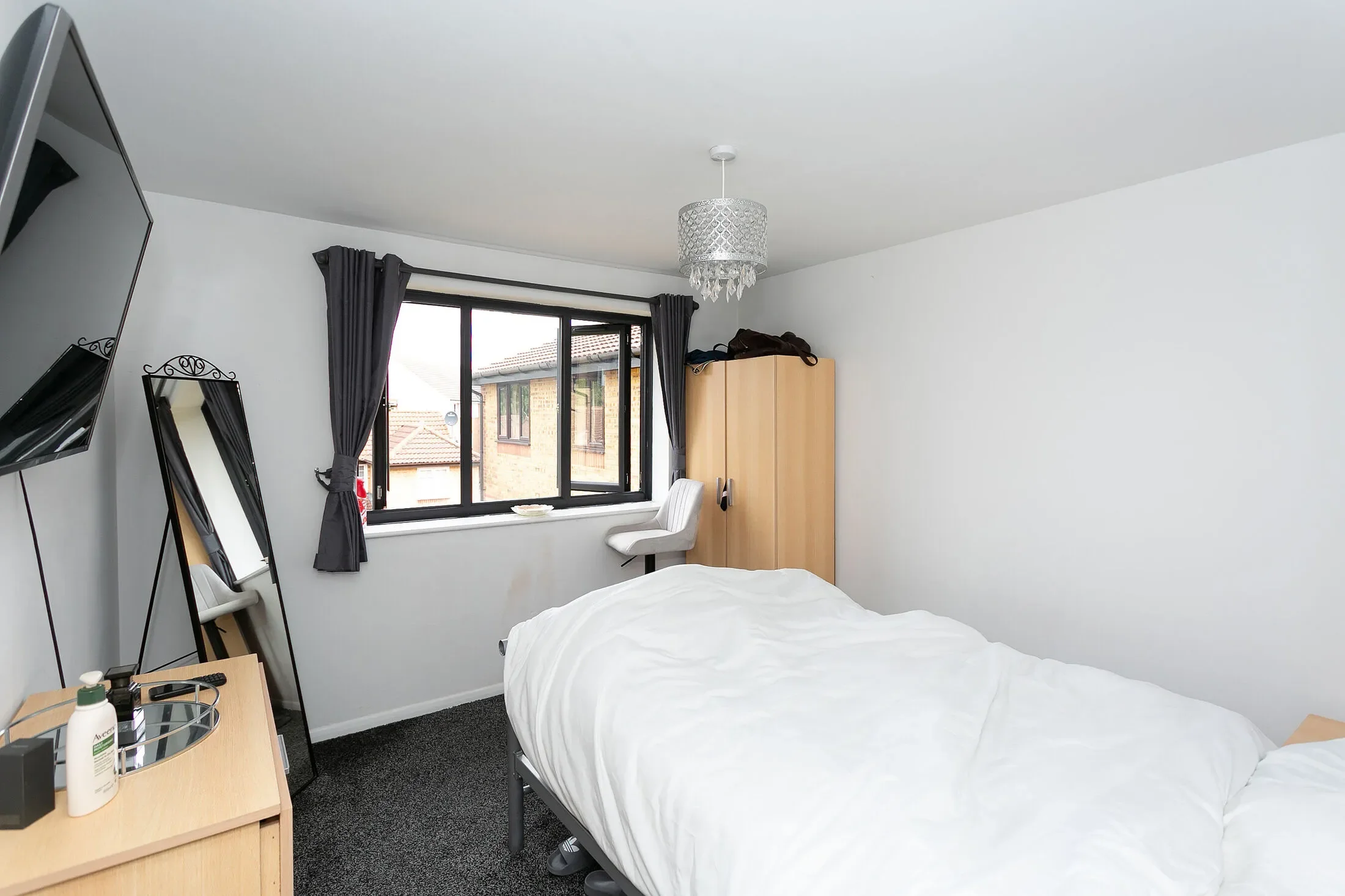 Flat Scammell Way in Watford