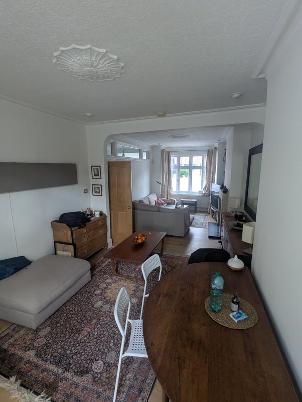 Room Wingrave Road in Greater London