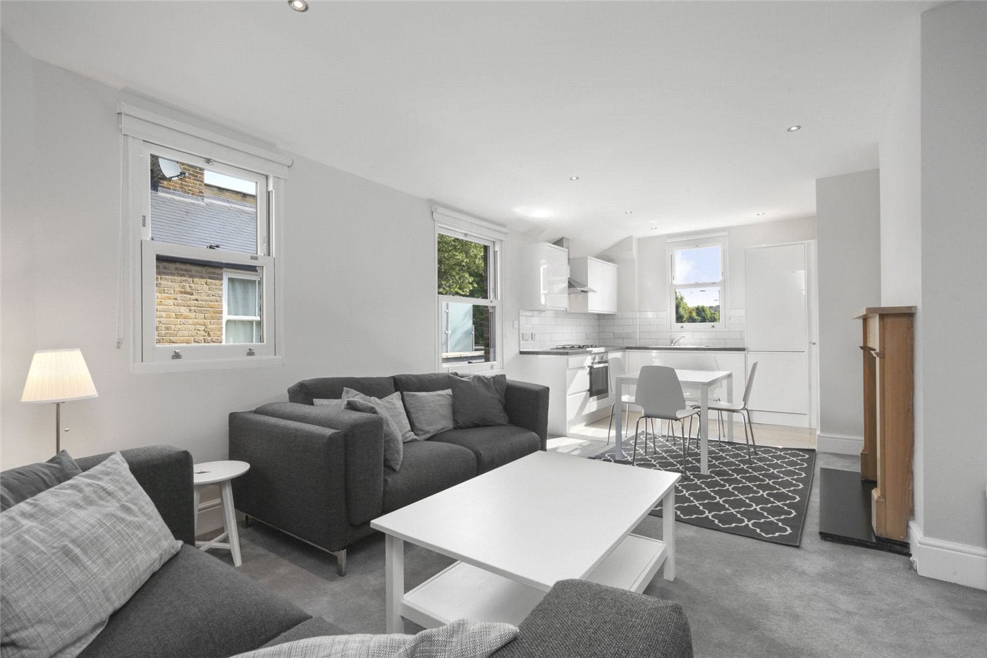 Flat Collingbourne Road in Greater London