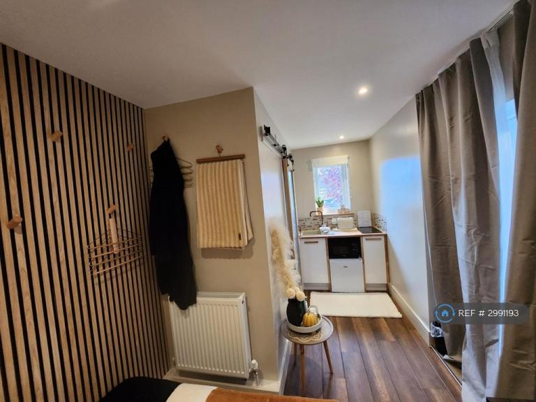 Room Holburn Park in Stockton-on-Tees