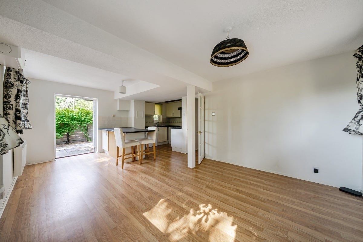 Flat Hedsor Hill in Maidenhead